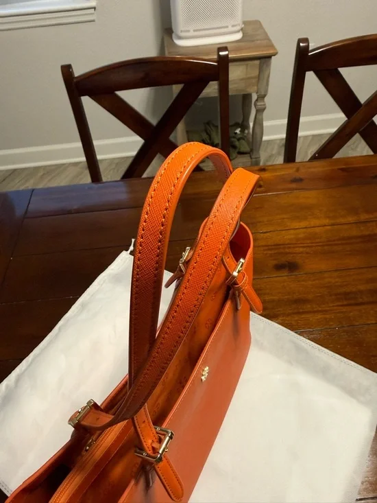 Tory Burch York Large Buckle Tote | Saffiano Leather | Mandarin Orange - Picture 2 of 7
